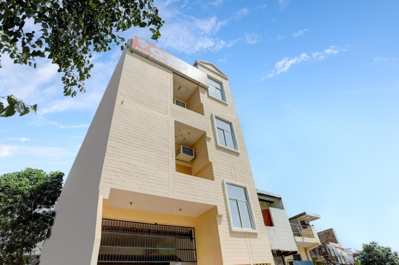 Hotel O Blu Moon Ghaziabad Εξωτερικό φωτογραφία