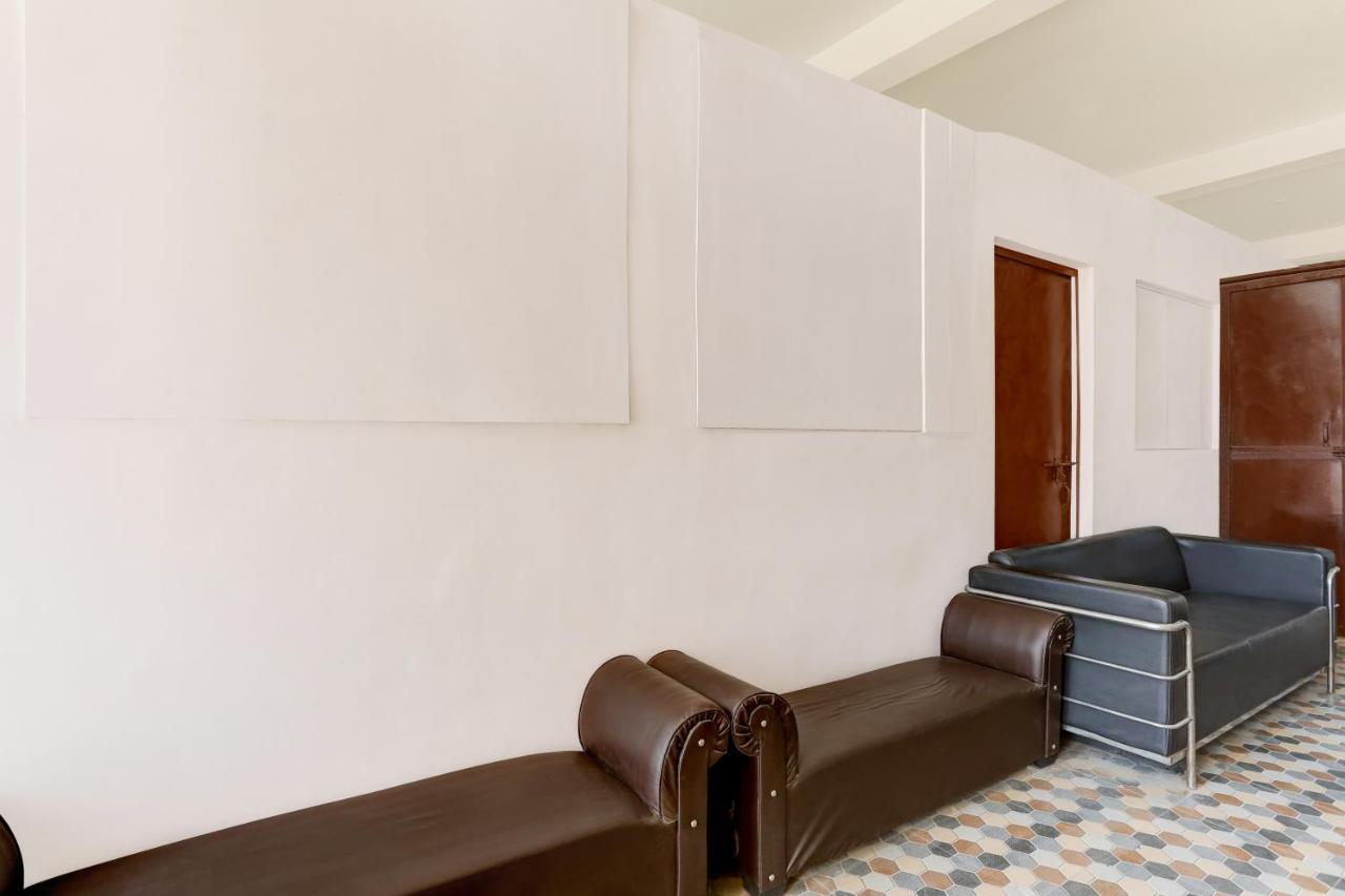 Hotel O Blu Moon Ghaziabad Εξωτερικό φωτογραφία