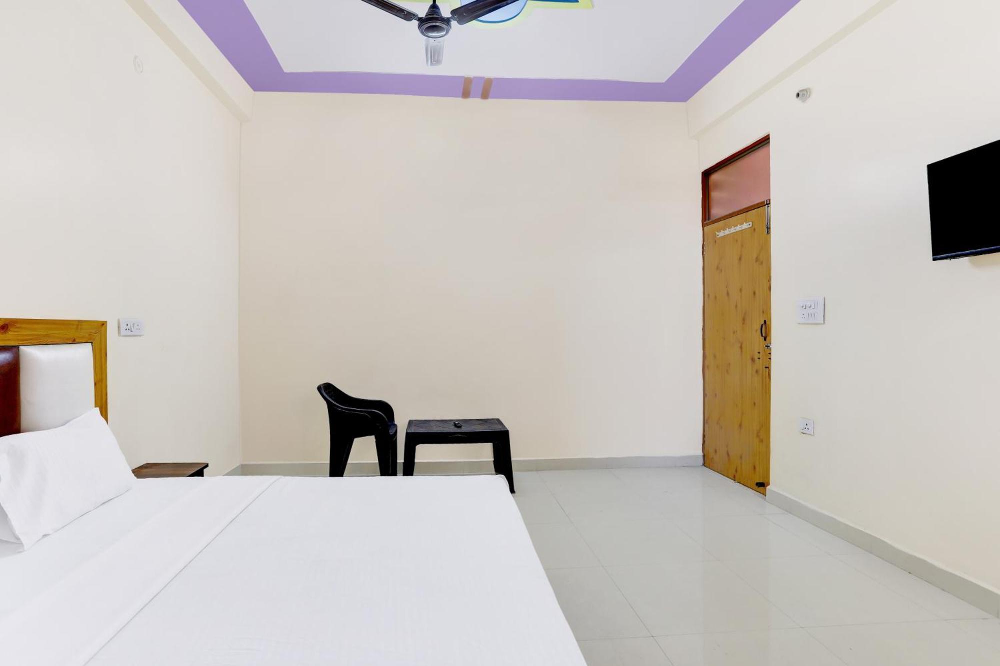 Hotel O Blu Moon Ghaziabad Εξωτερικό φωτογραφία