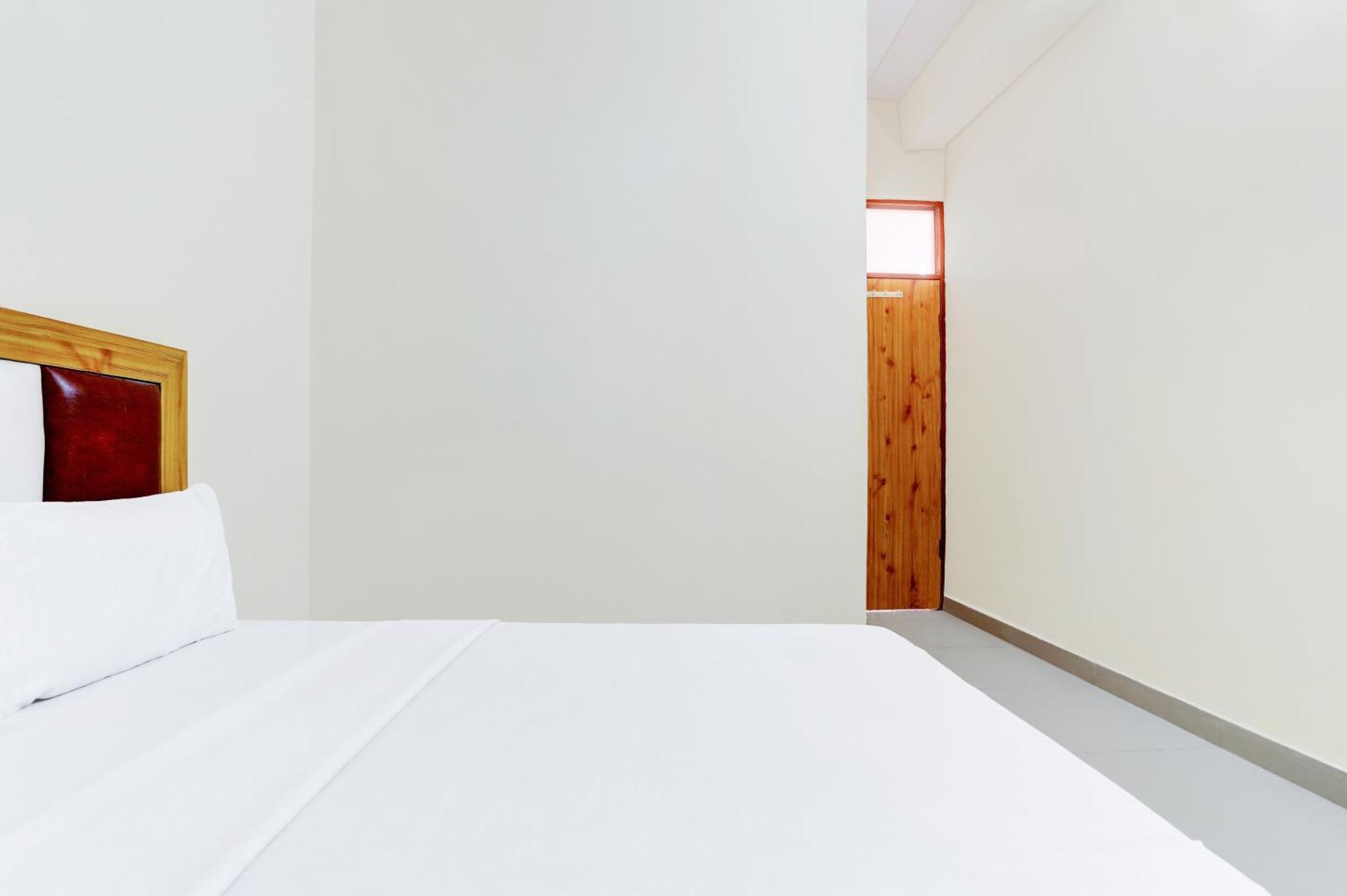 Hotel O Blu Moon Ghaziabad Εξωτερικό φωτογραφία