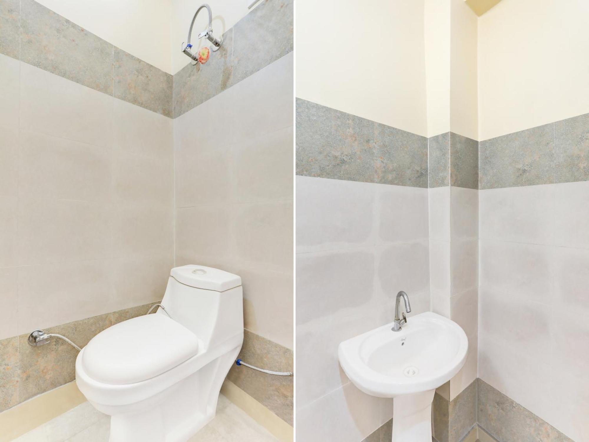 Hotel O Blu Moon Ghaziabad Εξωτερικό φωτογραφία